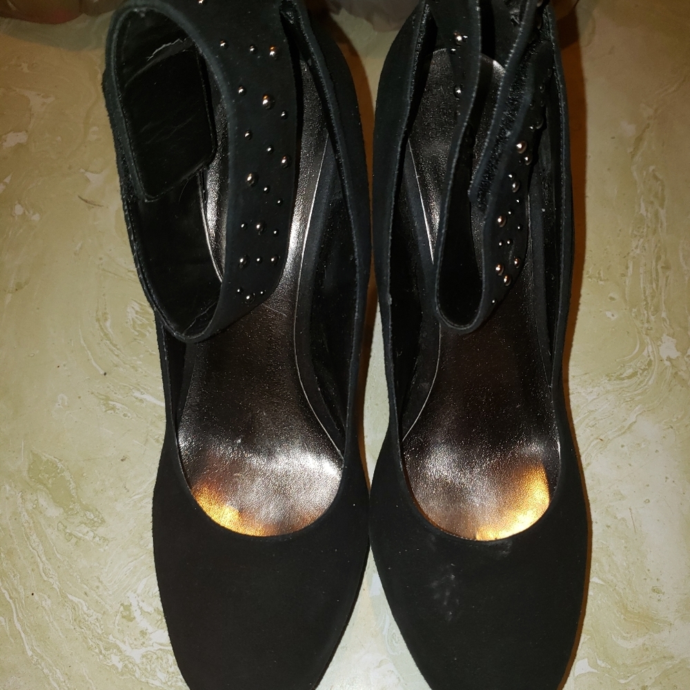 Black heels